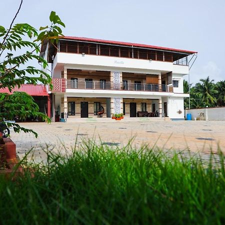 Castle Home Stays Udupi Buitenkant foto