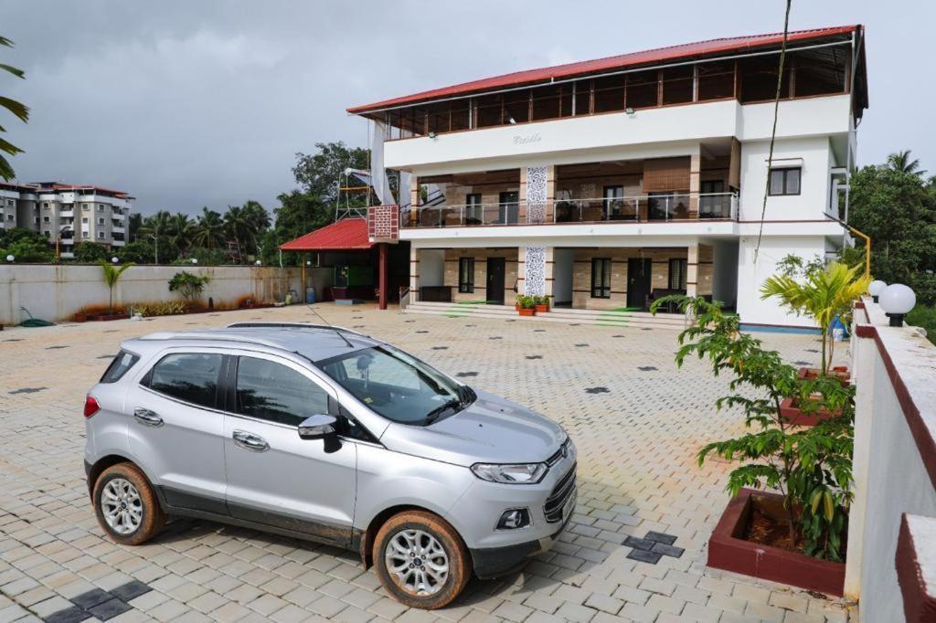 Castle Home Stays Udupi Buitenkant foto